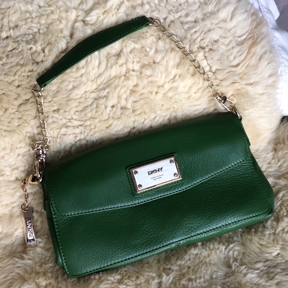 Green leather DKNY bag with gold hardware - Picture 2 of 8